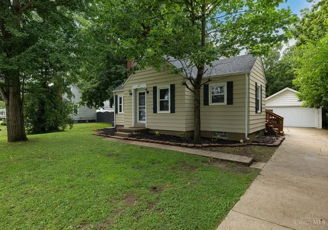 Photo 23 of Single family home for sale at 407 W Lomar Ave, Carlisle, OH 45005 | MLS# 1893056 | Listing updated on 2026-09-10