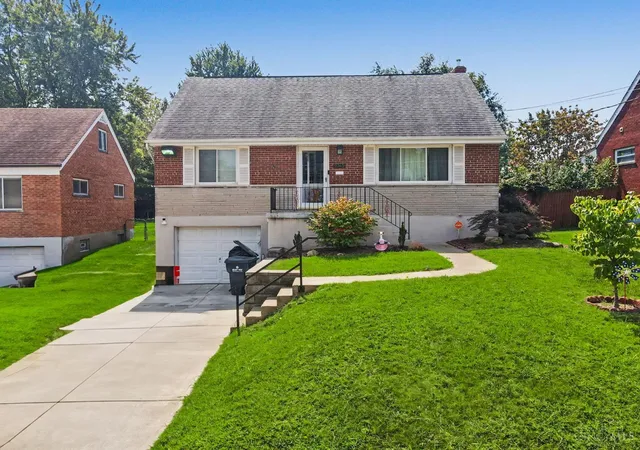 Photo 1 of Single family home for sale at 5345 Plumridge Dr, Delhi Twp, OH 45238 | MLS# 1893032 | Listing updated on 2026-09-11