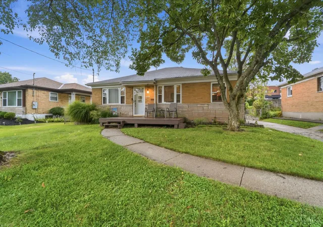 Single family home for sale at 5889 Willow Oak Ln, Green Twp, OH 45239 | MLS# 1893081