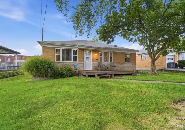 Photo 2 of Single family home for sale at 5889 Willow Oak Ln, Green Twp, OH 45239 | MLS# 1893081 | Listing updated on 2026-09-08