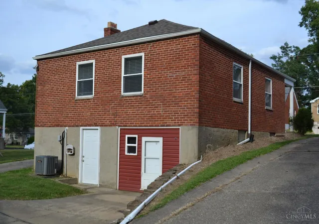 Photo 3 of Single family home for sale at 3935 Carrie, Cheviot, OH 45211 | MLS# 1893079 | Listing updated on 2026-09-08