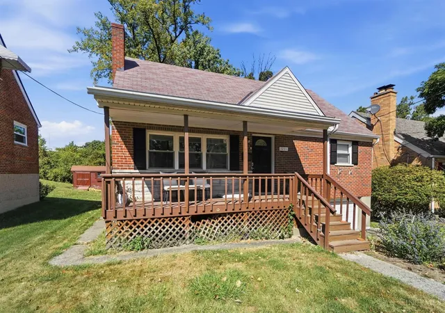 Photo 2 of Single family home for sale at 1231 Thurnridge Dr, Reading, OH 45215 | MLS# 1893087 | Listing updated on 2026-09-16