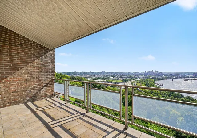 Photo 2 of Sale Pending at 500 Mt Hope #404, Cincinnati, OH 45204 | MLS# 1889354 | Listing updated on 2026-09-09