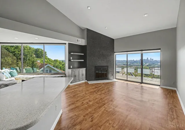 Photo 3 of Sale Pending at 500 Mt Hope #404, Cincinnati, OH 45204 | MLS# 1889354 | Listing updated on 2026-09-09