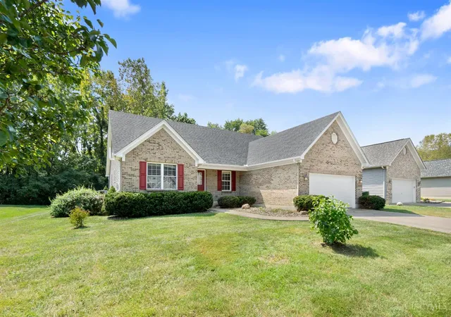 Photo 2 of Single family home for sale at 3737 Waterstone, Batavia Twp, OH 45102 | MLS# 1893018 | Listing updated on 2026-09-08