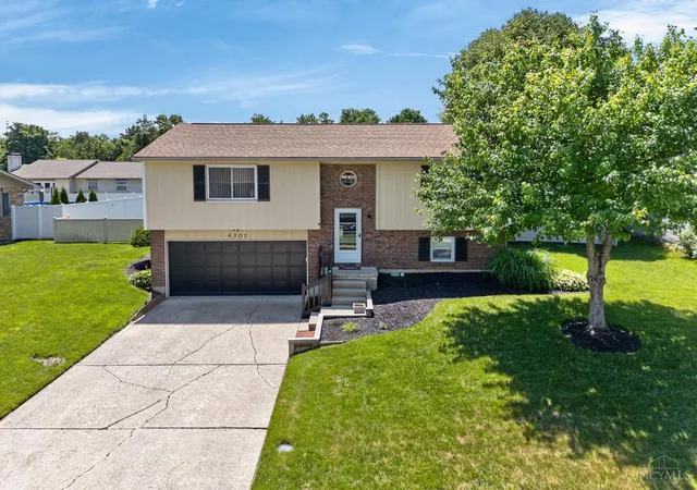 Photo 2 of Single family home for sale at 4301 Post Rail Ln, Franklin Twp, OH 45005 | MLS# 1893102 | Listing updated on 2026-09-08