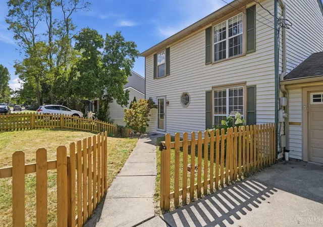 Photo 3 of Single family home for sale at 2823 Keystone Dr, Cincinnati, OH 45230 | MLS# 1893098 | Listing updated on 2026-09-08