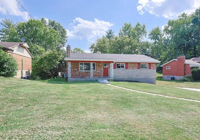 Photo 1 of Single family home for sale at 2079 Arrowood Pl, Springfield Twp., OH 45231 | MLS# 1893104 | Listing updated on 2026-09-11