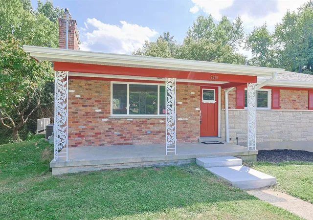 Photo 3 of Single family home for sale at 2079 Arrowood Pl, Springfield Twp., OH 45231 | MLS# 1893104 | Listing updated on 2026-09-11