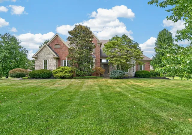 Photo 3 of Single family home for sale at 2026 Plumb Ln, Batavia Twp, OH 45103 | MLS# 1892929 | Listing updated on 2026-09-25