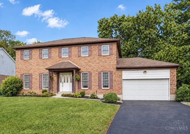 Photo 2 of Single family home for sale at 2331 Donnington Ln, Anderson Twp, OH 45244 | MLS# 1893165 | Listing updated on 2026-09-11