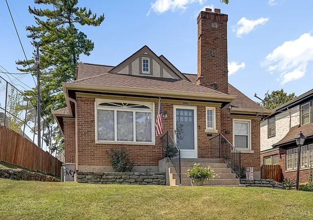 Photo 2 of Single family home for sale at 3333 Meyer Pl, Cincinnati, OH 45211 | MLS# 1893162 | Listing updated on 2026-09-08