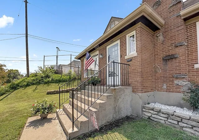 Photo 3 of Single family home for sale at 3333 Meyer Pl, Cincinnati, OH 45211 | MLS# 1893162 | Listing updated on 2026-09-08
