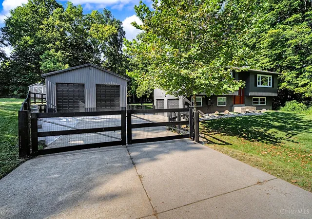 Photo 2 of Single family home for sale at 9169 Wintergreen Dr, West Chester, OH 45069 | MLS# 1893146 | Listing updated on 2026-09-10