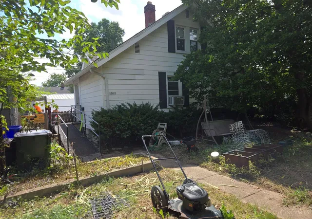 Photo 1 of Single family home for sale at 1325 Campbell Ave, Hamilton, OH 45011 | MLS# 1893113 | Listing updated on 2026-09-08