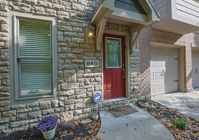 Photo 3 of Townhouse for sale at 960 Volterra Ln, Cincinnati, OH 45206 | MLS# 1893092 | Listing updated on 2026-09-11