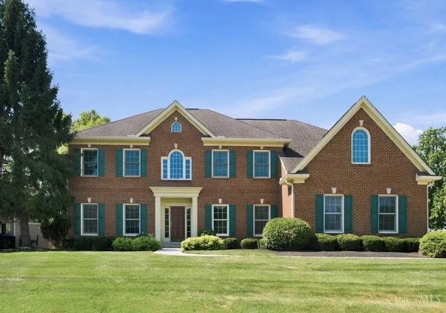 Photo 2 of Single family home for sale at 1627 Fairway Crst, Miami Twp, OH 45140 | MLS# 1893205 | Listing updated on 2026-09-10