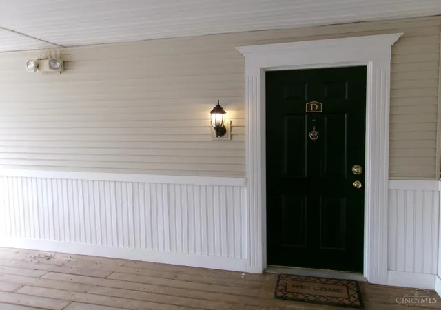 Photo 4 of Condo for sale at 9168 Yarmouth Dr #D, Deerfield Twp., OH 45140 | MLS# 1893207 | Listing updated on 2026-10-09