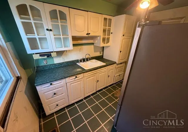 Photo 3 of Single family home for sale at 5204 Lillian Dr, Cincinnati, OH 45237 | MLS# 1893193 | Listing updated on 2026-09-09