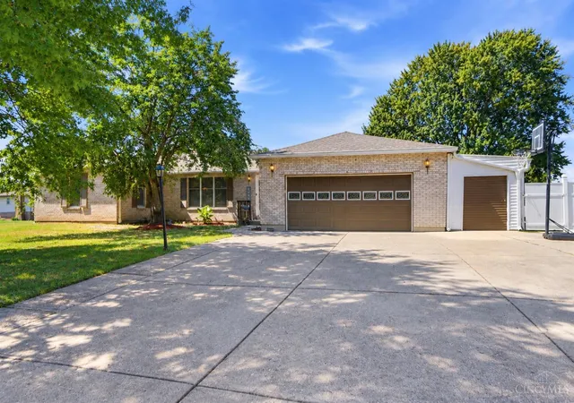 Photo 2 of Sale Pending at 7335 Derby Dr, Fairfield Twp, OH 45011 | MLS# 1893094 | Listing updated on 2026-09-12