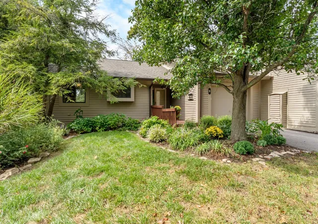 Photo 1 of Sale Pending at 9 Hickory View Ln, Milford, OH 45150 | MLS# 1893210 | Listing updated on 2026-09-14