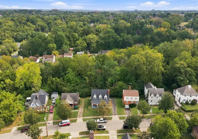 Photo 24 of Sale Pending at 3712 Bonfield Dr, Cincinnati, OH 45220 | MLS# 1891828 | Listing updated on 2026-10-02