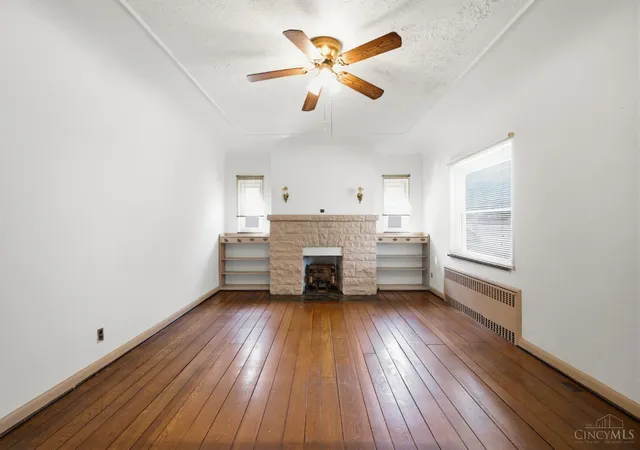 Photo 4 of Single family home for sale at 3712 Bonfield Dr, Cincinnati, OH 45220 | MLS# 1891828 | Listing updated on 2026-09-09