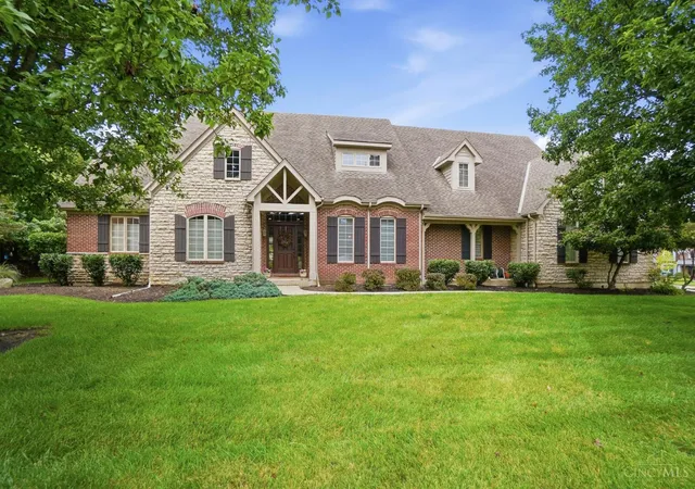 Photo 1 of Sale Pending at 819 River Forest Dr, Hamilton Twp, OH 45039 | MLS# 1893247 | Listing updated on 2026-09-15