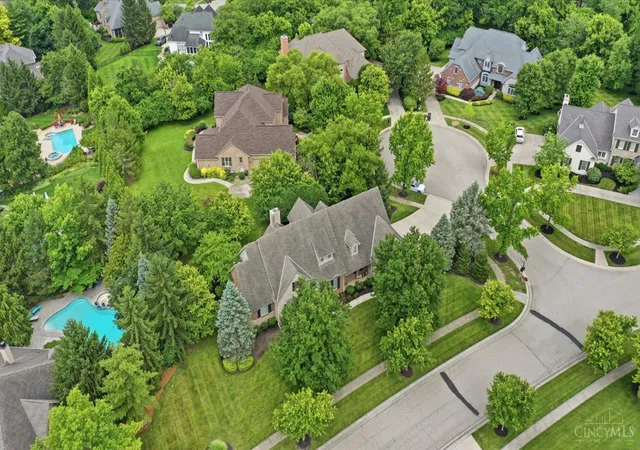 Photo 2 of Sale Pending at 819 River Forest Dr, Hamilton Twp, OH 45039 | MLS# 1893247 | Listing updated on 2026-09-15