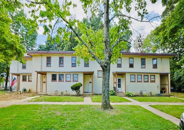 Photo 2 of Multi family home for sale at 25 Farragut Rd, Greenhills, OH 45218 | MLS# 1893266 | Listing updated on 2026-09-09