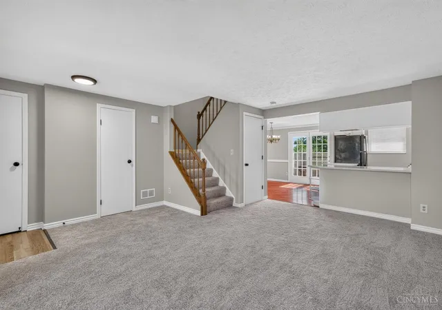 Photo 3 of Townhouse for sale at 6662 Ashley Ct, Mason, OH 45040 | MLS# 1893267 | Listing updated on 2026-09-09