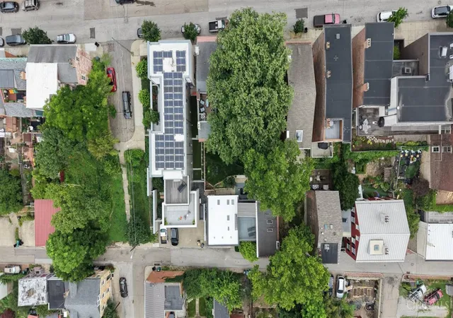 Photo 3 of Single family home for sale at 510 Corporation Aly, Cincinnati, OH 45202 | MLS# 1893278 | Listing updated on 2026-09-09