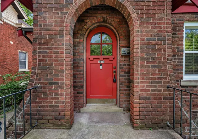 Photo 3 of Sale Pending at 3011 Montclair Ave, Cincinnati, OH 45211 | MLS# 1893158 | Listing updated on 2026-09-11