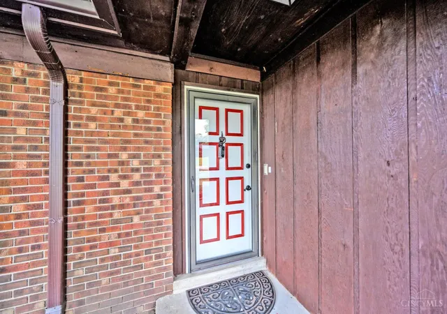 Photo 4 of Condo for sale at 10205 Hightower Ct, Montgomery, OH 45249 | MLS# 1893203 | Listing updated on 2026-09-09
