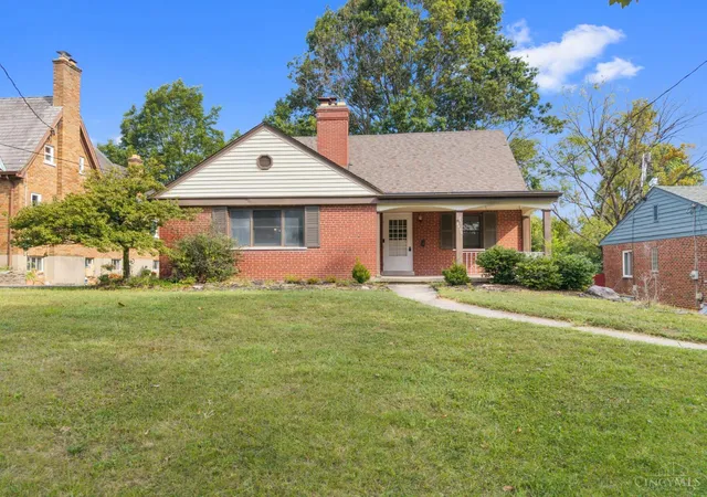 Photo 2 of Single family home for sale at 3270 Renfro Ave, Cincinnati, OH 45211 | MLS# 1893134 | Listing updated on 2026-09-15