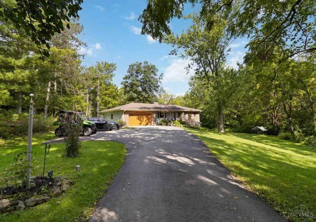 Photo 1 of Sale Pending at 1084 Brown Rd, Washington Twp, OH 45177 | MLS# 1893335 | Listing updated on 2026-09-18