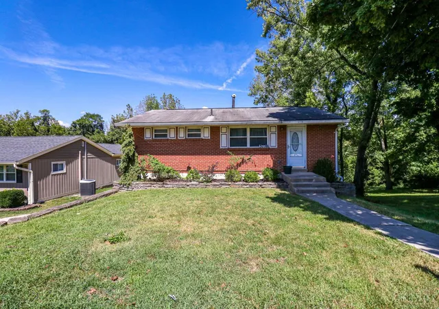 Photo 3 of Sale Pending at 5778 Faysel Dr, Delhi Twp, OH 45233 | MLS# 1893271 | Listing updated on 2026-09-17
