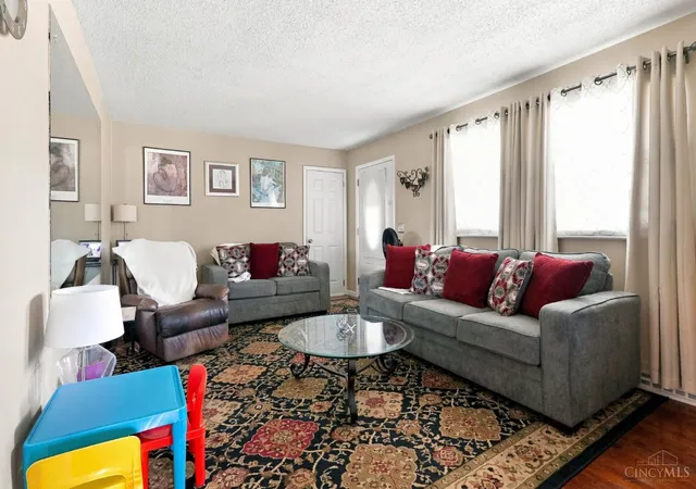 Photo 4 of Sale Pending at 5778 Faysel Dr, Delhi Twp, OH 45233 | MLS# 1893271 | Listing updated on 2026-09-17