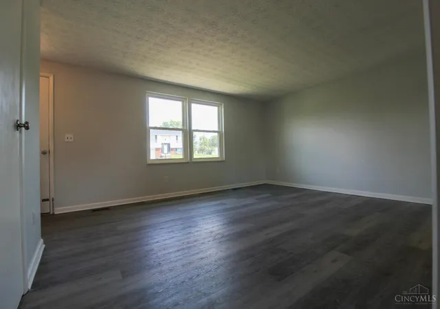 Photo 3 of Single family home for sale at 1394 Karahill Dr, Forest Park, OH 45240 | MLS# 1893363 | Listing updated on 2026-09-17