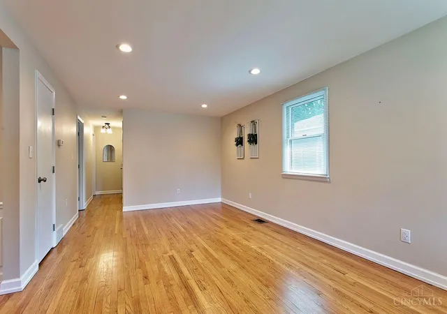 Photo 3 of Single family home for sale at 518 Hudson Ave, Milford, OH 45150 | MLS# 1893243 | Listing updated on 2026-09-12