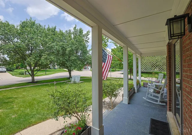 Photo 3 of Single family home for sale at 9142 Knightsridge Ln, Mason, OH 45040 | MLS# 1893376 | Listing updated on 2026-09-09