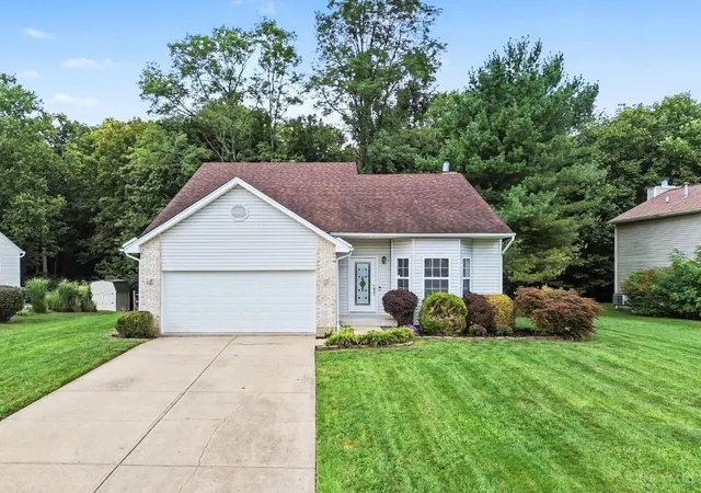 Single family home for sale at 3927 Little Crk Dr, Batavia Twp, OH 45102 | MLS# 1893345