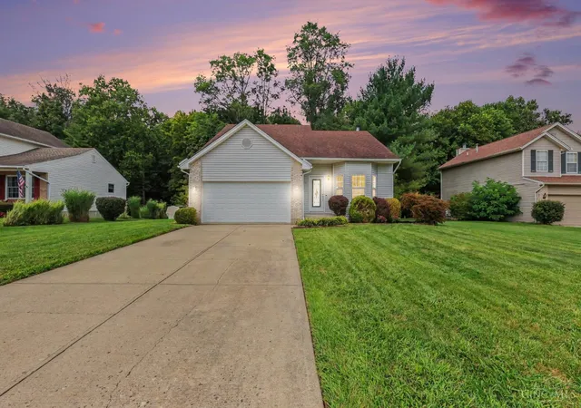 Photo 2 of Single family home for sale at 3927 Little Crk Dr, Batavia Twp, OH 45102 | MLS# 1893345 | Listing updated on 2026-09-10