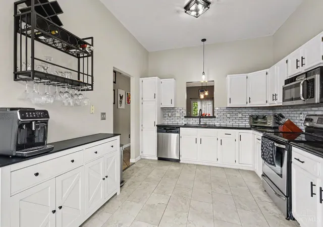 Photo 4 of Single family home for sale at 3927 Little Crk Dr, Batavia Twp, OH 45102 | MLS# 1893345 | Listing updated on 2026-09-10
