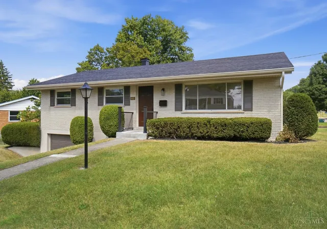Photo 3 of Single family home for sale at 6010 N Glen Rd, Green Twp, OH 45248 | MLS# 1893272 | Listing updated on 2026-10-06
