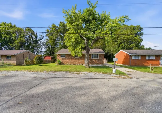 Photo 2 of Single family home for sale at 2183 Thrush Ave, Ross Twp, OH 45014 | MLS# 1893280 | Listing updated on 2026-09-15
