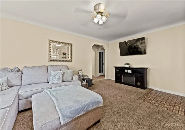 Photo 3 of Sale Pending at 6941 Dianna Dr, North College Hill, OH 45239 | MLS# 1893262 | Listing updated on 2026-09-13