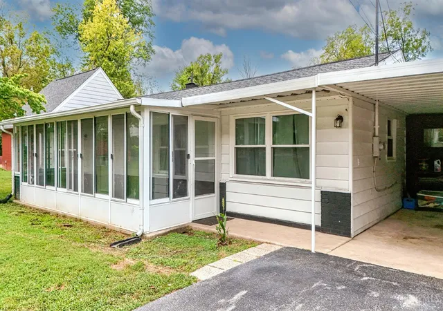 Photo 4 of Single family home for sale at 19 N Kline Ave, Batavia Twp, OH 45102 | MLS# 1893405 | Listing updated on 2026-09-13