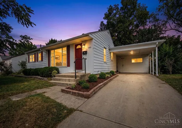 Photo 1 of Single family home for sale at 588 Valleyview Dr, Hamilton, OH 45013 | MLS# 1893252 | Listing updated on 2026-09-09
