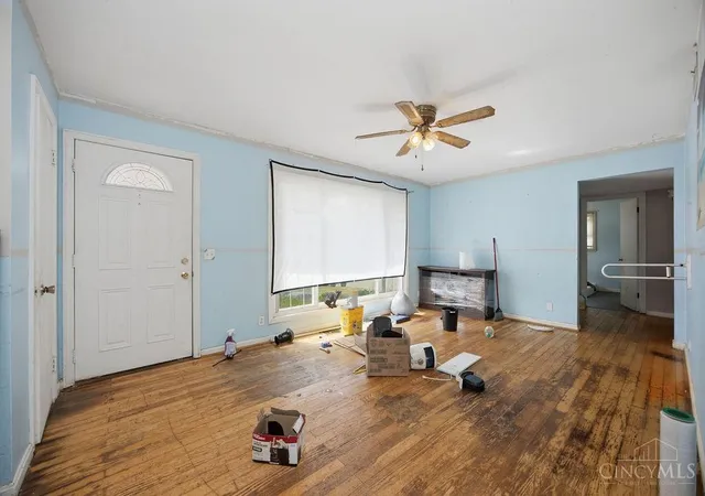 Photo 4 of Sale Pending at 588 Valleyview Dr, Hamilton, OH 45013 | MLS# 1893252 | Listing updated on 2026-10-03